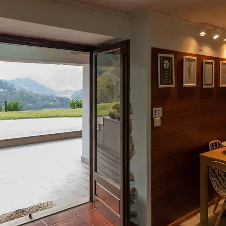 Refugio Do Jugo * 维埃拉·多米尼奥